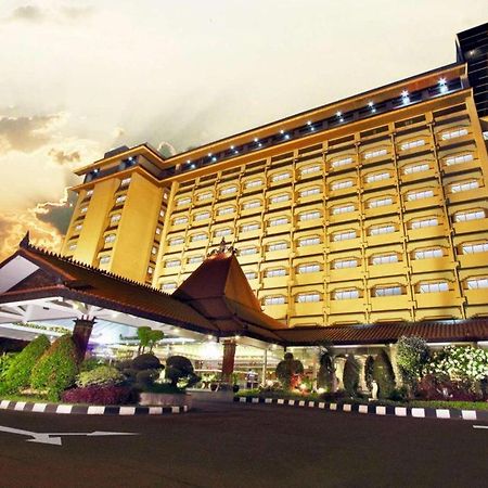 Kartika Chandra Hotel Jakarta Kültér fotó