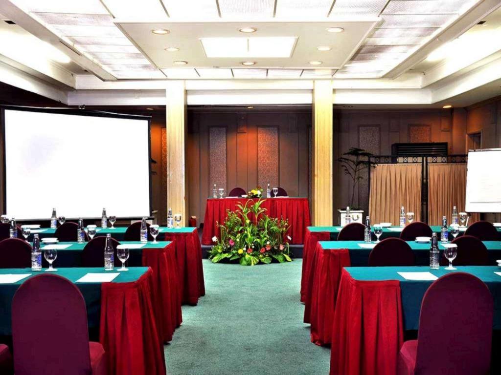 Kartika Chandra Hotel Jakarta Kültér fotó