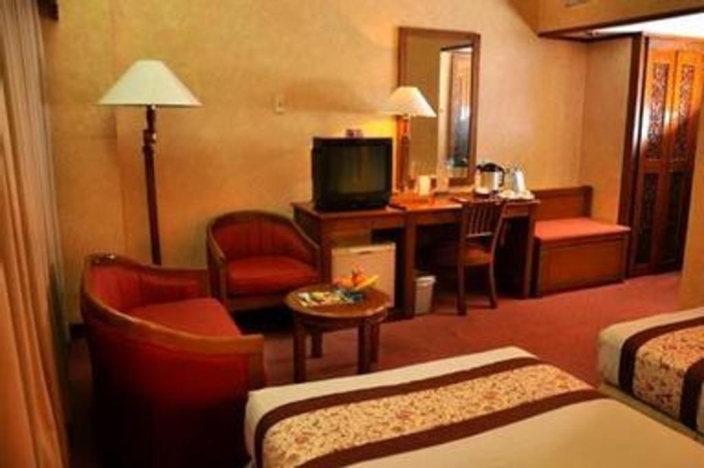 Kartika Chandra Hotel Jakarta Kültér fotó