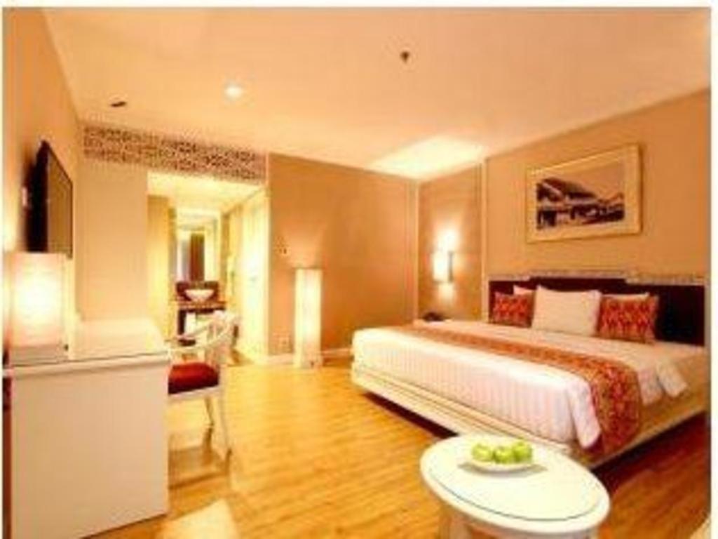 Kartika Chandra Hotel Jakarta Kültér fotó